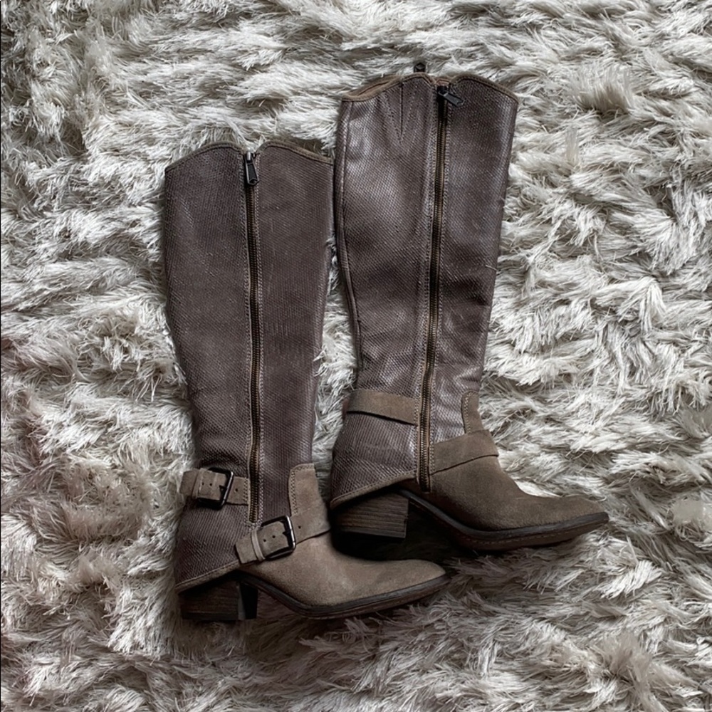 Donald J Pliner boots